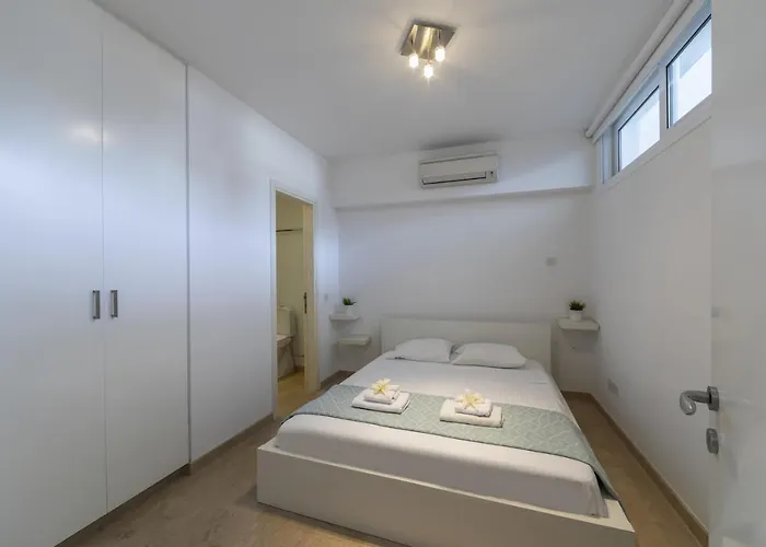 Kalena Seafront Протарас