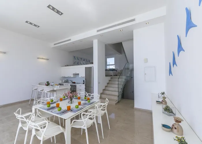 Kalena Seafront Протарас